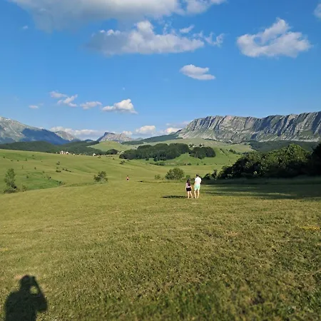 Alpehytte Suvi Vrh Mountain