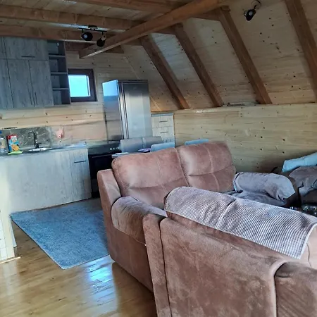 Suvi Vrh Mountain Alpesi faház