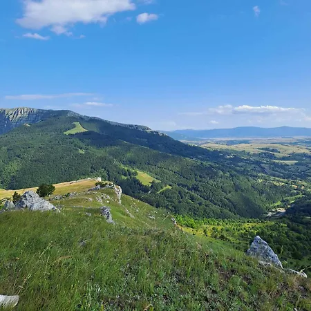 Alpehytte Suvi Vrh Mountain
